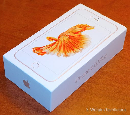iPhone 6S Plus in box