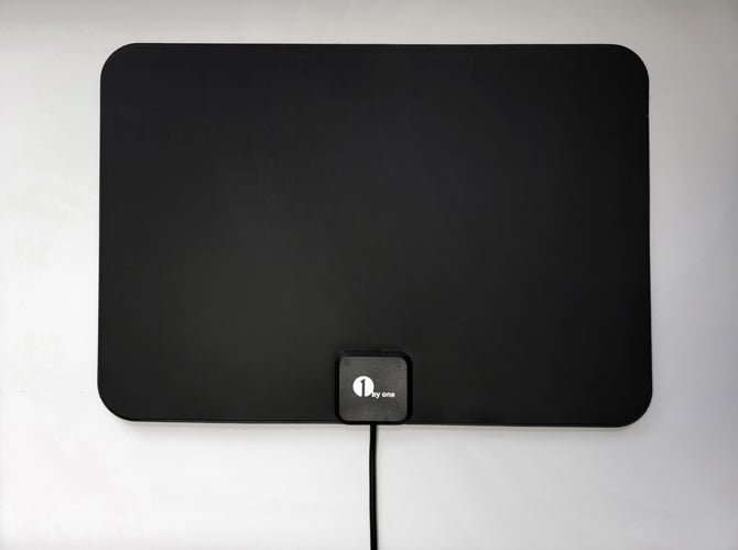 1byone Amplified Indoor TV Antenna on wall