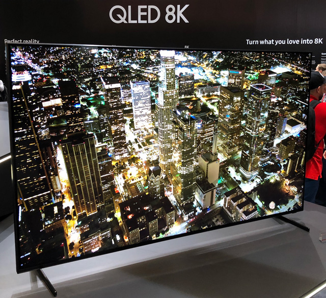 Samsung Q900FN QLE 8K TV