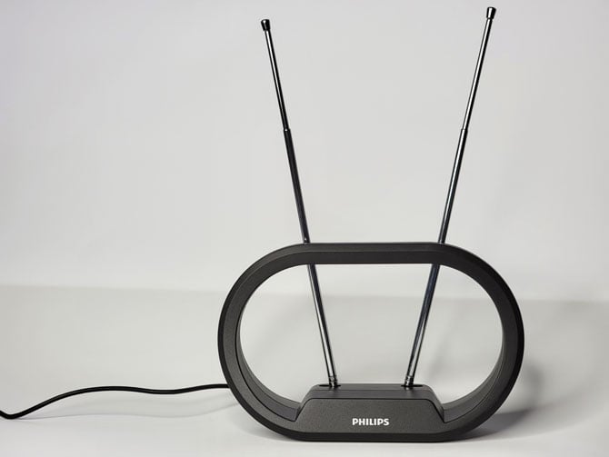 Philips HD Loop TV Antenna on white table