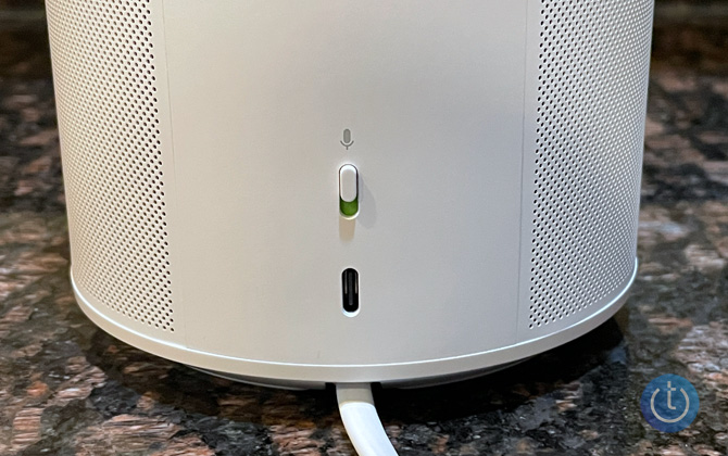 Closeup shot of the Sonos Era 100 privacy button.