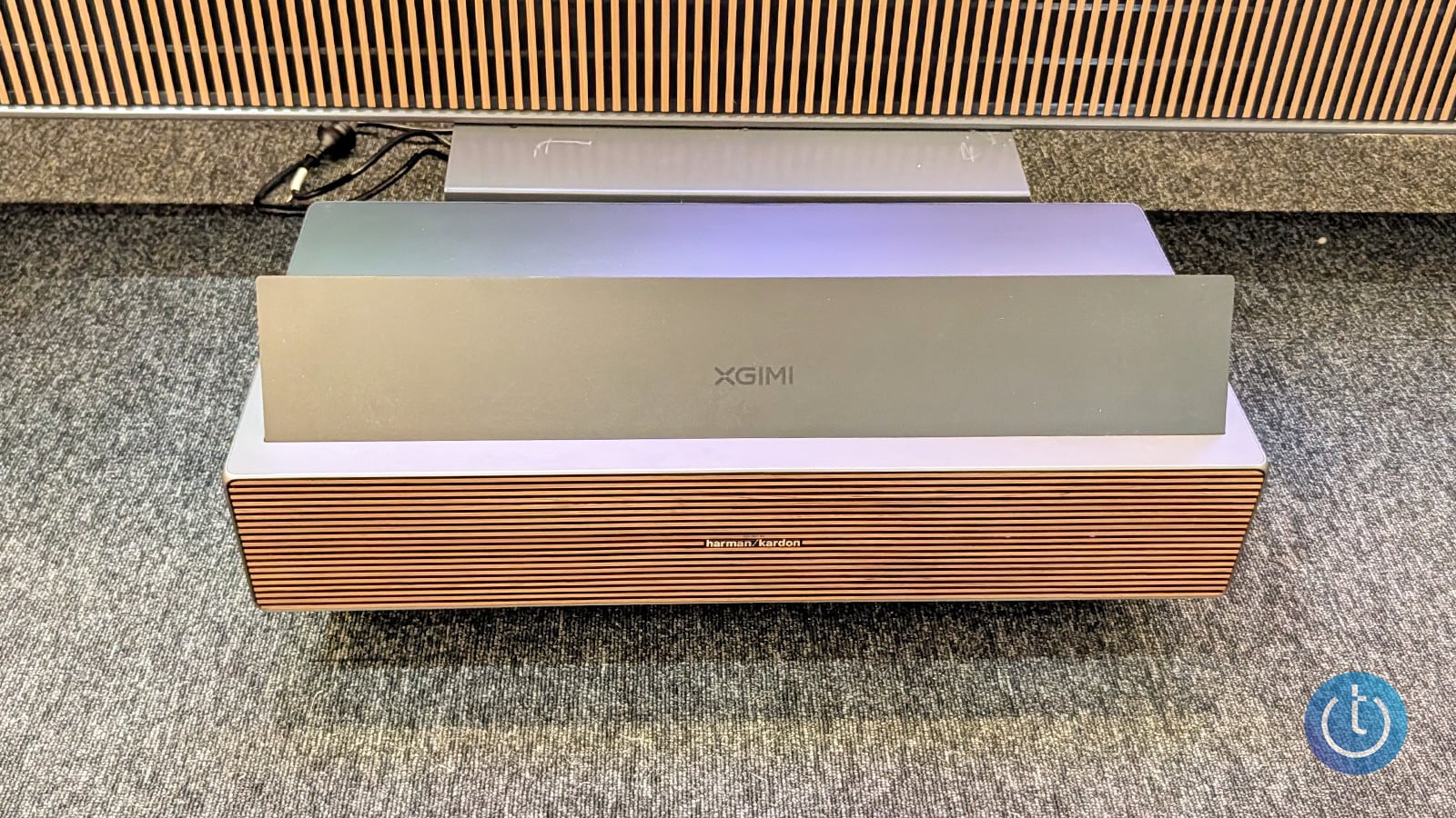 XGIMI AURA 3 projector