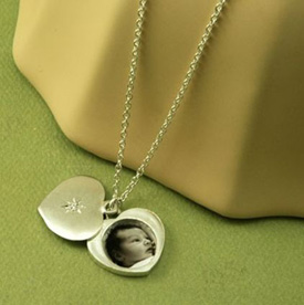 PlanetJill photo locket N51