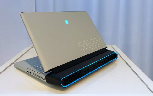 Alienware's Area-51m Gaming Laptop Get a New Look, Power of a Desktop -  Techlicious