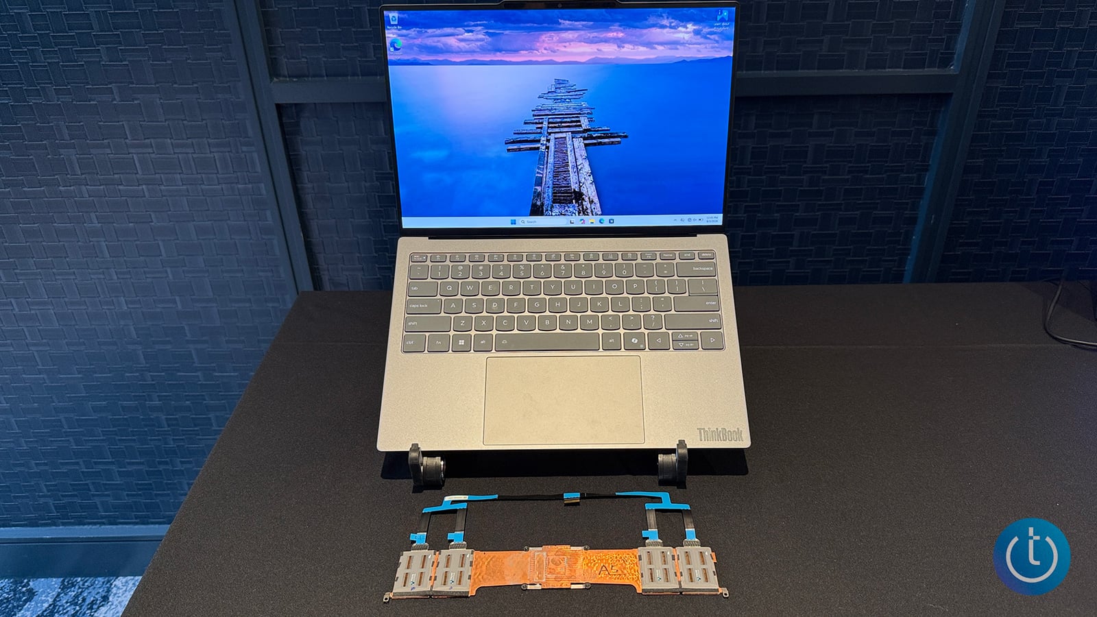 Lenovo Project AeroBlade Concept with the AirJet cooling chips sitting on the table in front.