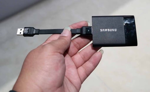 Samsung is Releasing a 1TB USB Secure Portable Solid State Drive -  Techlicious