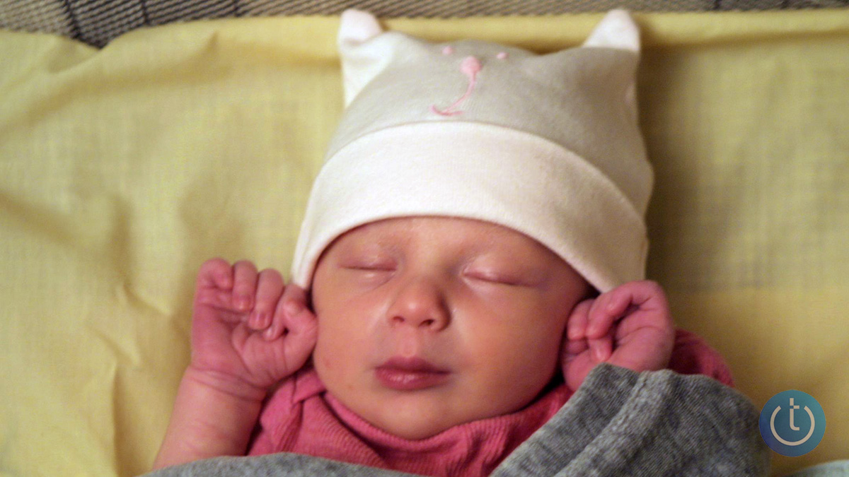 Worried Your Baby Isn’t Getting Enough Milk? This Device Tracks It