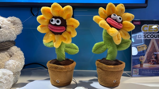 FoloToy’s AI Sunflower Plush is shown on a table