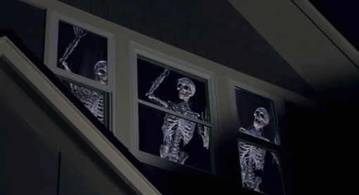 AtmosFEARfx: Skeletons dancing in windows