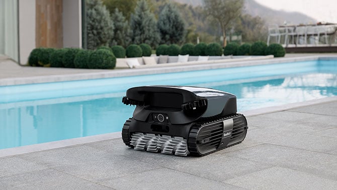 Beatbopt AquaSense 2 Ultra on a pool deck
