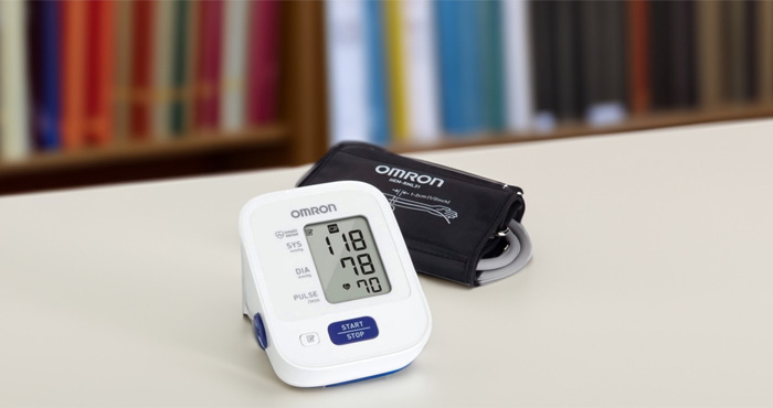 https://www.techlicious.com/images/health/blood-pressure-monitor-in-library-concept-700px.jpg