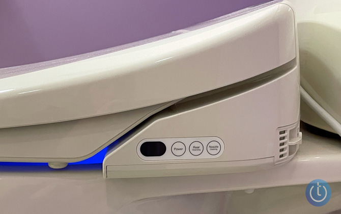 The Brondell Swash 1400 is a Luxury Bidet with One Big Flaw