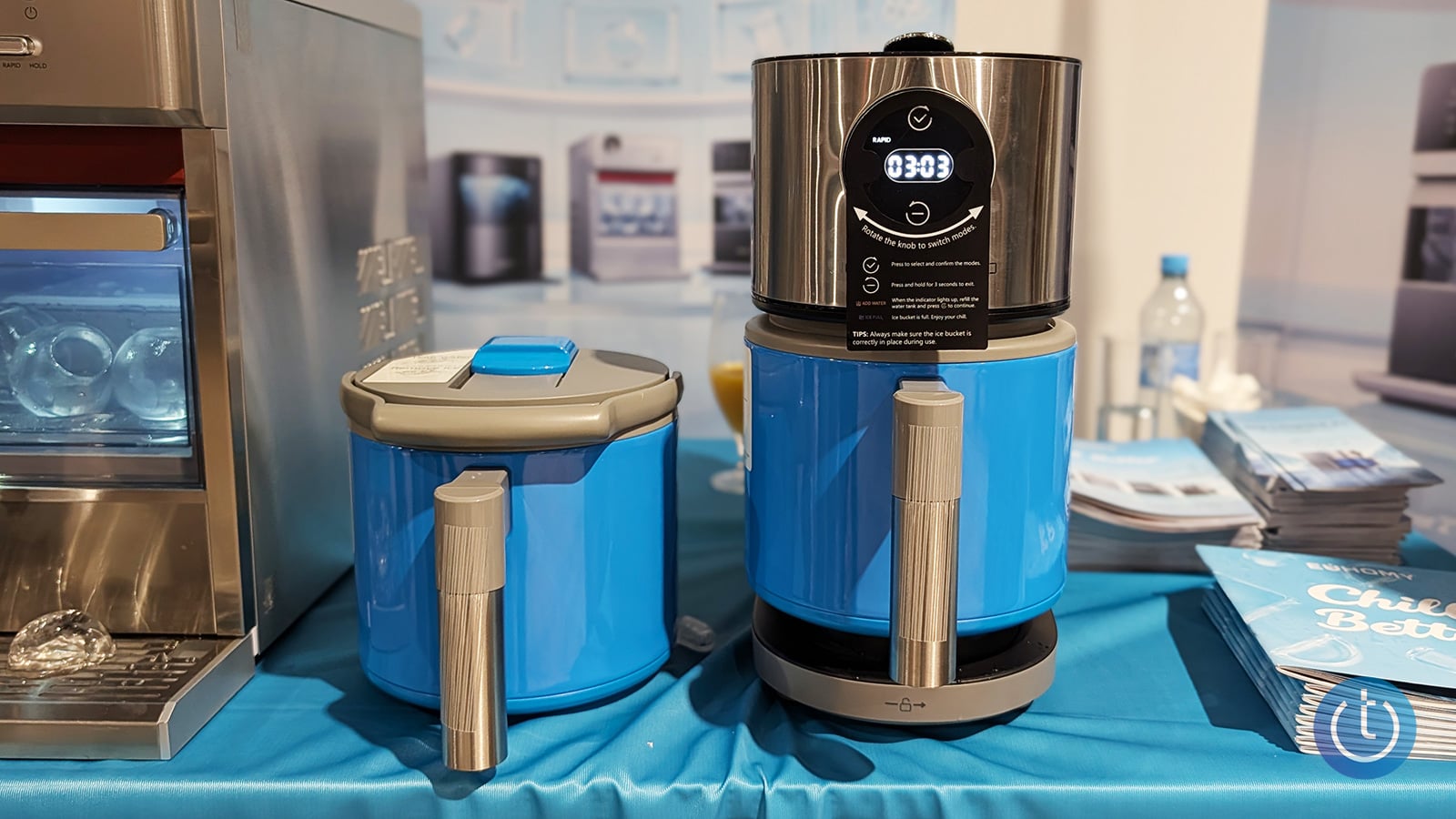 Euhomy Ice Leopard X1 Portable Rapid Ice Maker (right) with an extra ice buck on the left.