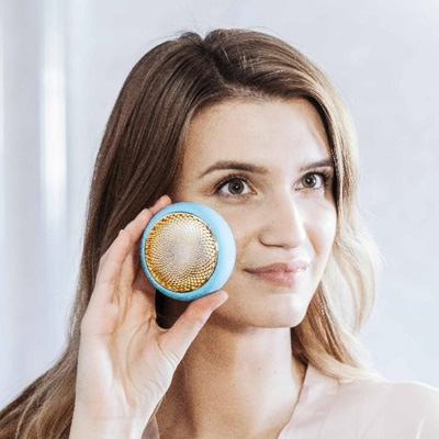For the beauty lover: Foreo UFO