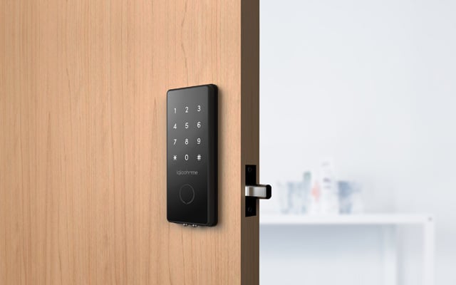The best smart lock for Airbnb hosts: Igloohome smart deadbolt 2S