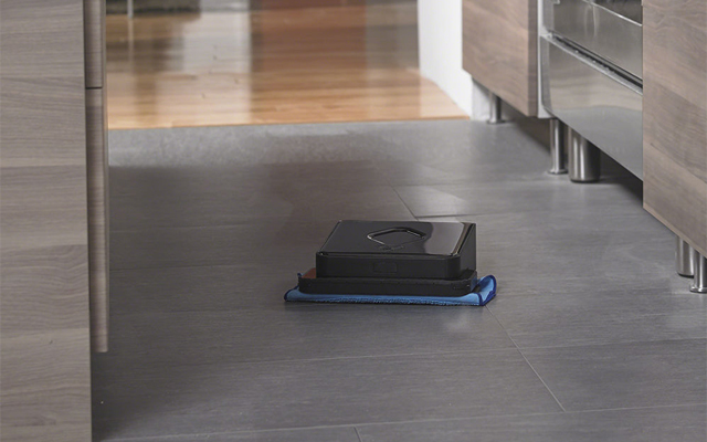 Robotic mop: iRobot Braava 380t Floor Mopping Robot