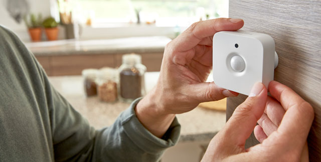 Philips Hue motion sensor makes Hue bulbs even smarter.