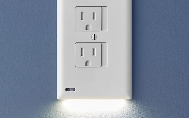 18 PACK Duplex LED Lighted - Night Light Wall Outlet Cover with LED lights No W