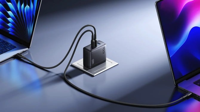 photo of INIU 100W GaN wall charger charging two laptops