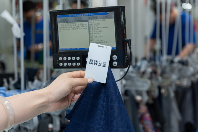 Matching garment tags to manufacturing machine at the factory