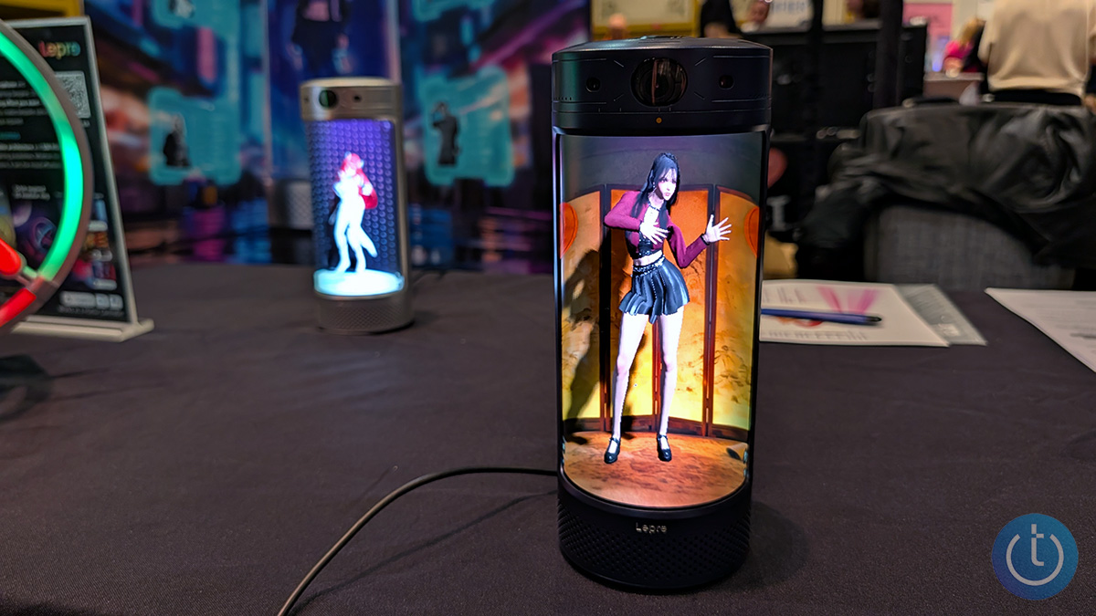 LePro Ami Is an AI Companion That Lives on Your Desk