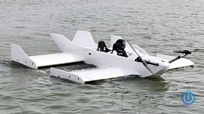 NAVEE WaveFly 5X on the water