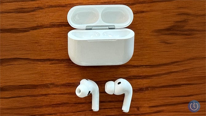 Apple AirPods Pro 3 shown with case