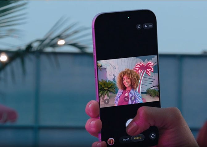 Apple iPhone shows new wide-shot feature of the front camera.