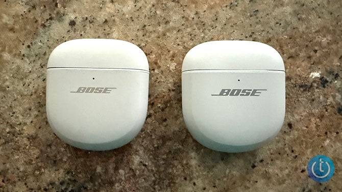 It takes an eagle eye to differentiate the 2nd Gen QC Ultra Earbuds package (right) from their predecessor (left), unless you opt for the newbies dressed in a limited edition Deep Plum tone. White Smoke and Black are the perennial options.