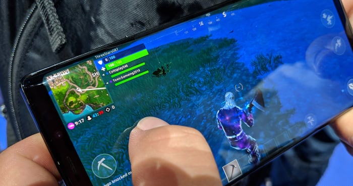 fortnite battle royale for android rolls out first to samsung galaxy phones - when does fortnite come out for samsung