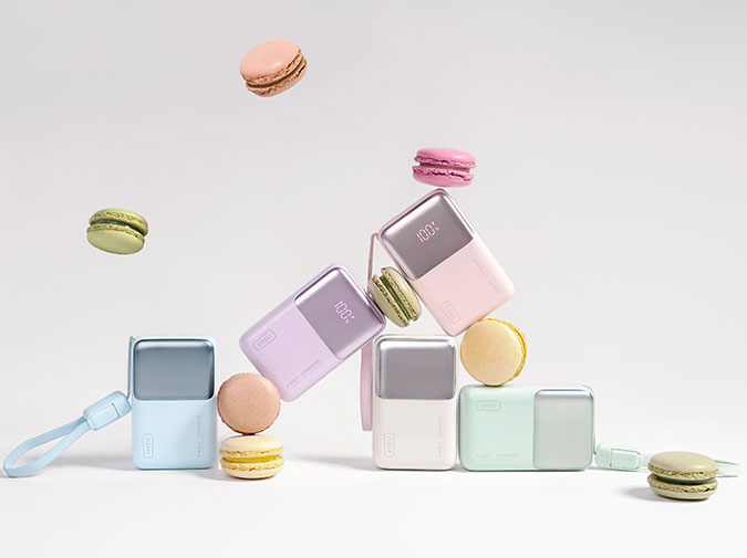 INIU Pocket Rocket P50 in (clockwise from the left) light blue, light purple, light pink, light green, and light white.