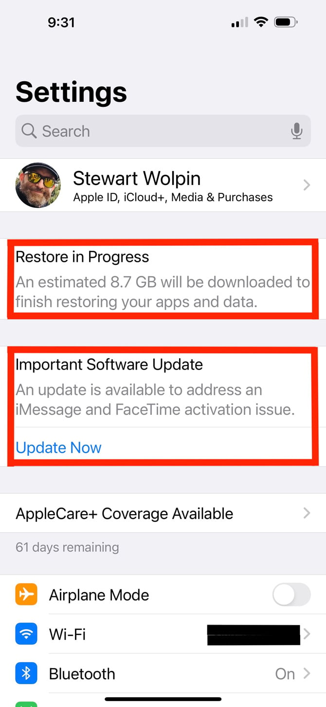 Screenshot of iOS Settings with Restore in Progress: An estimated 8.7GB will be downloaded to finish restoring your apps and data in a red box. Also in a red box, you see the text: Important Software Update: An update is available to address an iMessage and FaceTime activation issues.