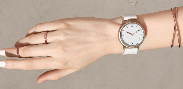 The Misfit Phase looks more like an old-fashioned analog watch than a smartwatch, but it still delivers tracking data and notifications.