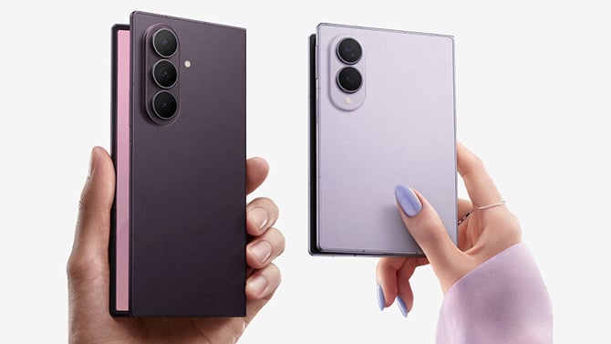image of Samsung Galaxy Z Fold 8 Ultra (left) and Z Fold 8 (right) in hands