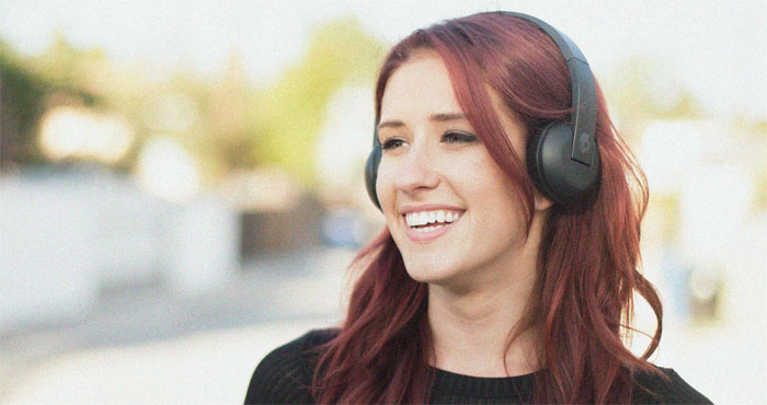 skullcandy lightweight wireless headphones