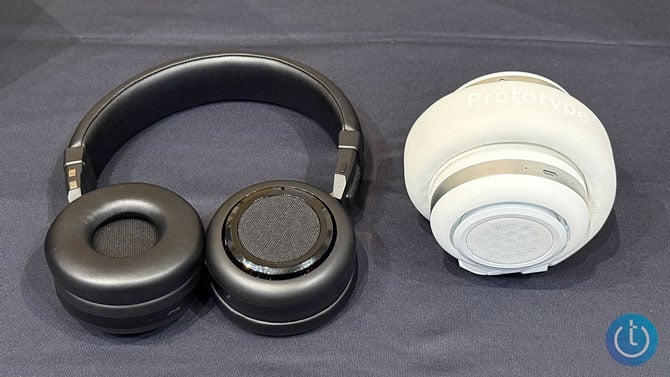 TDM neo open as headphones on the left and closed in speaker mode at right