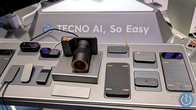 The TECNO Modular Phone components are laid out on a table